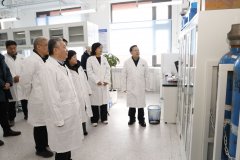 <b>柴立元走进学生宿舍、盥洗室、洗衣房等</b>